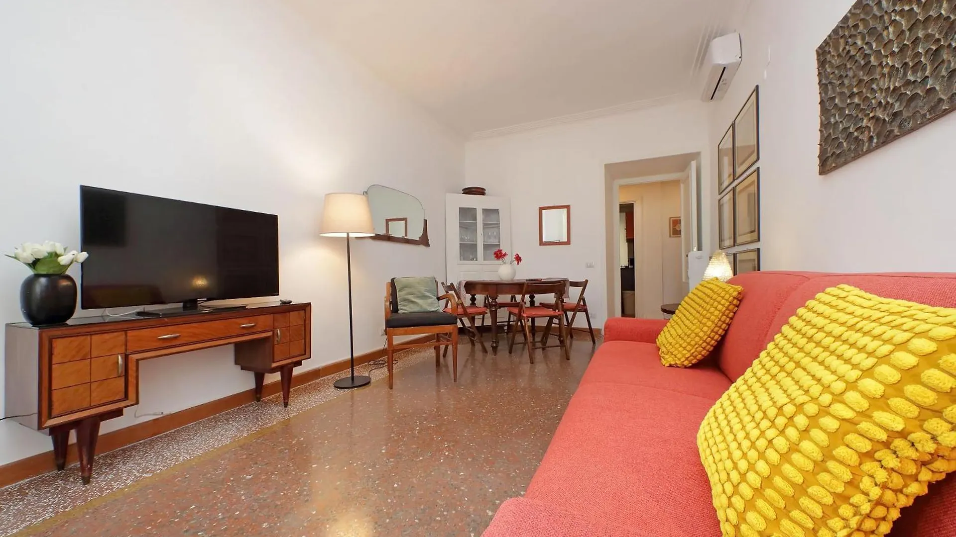 Ych-Riboty House Al Vaticano Rome Italy